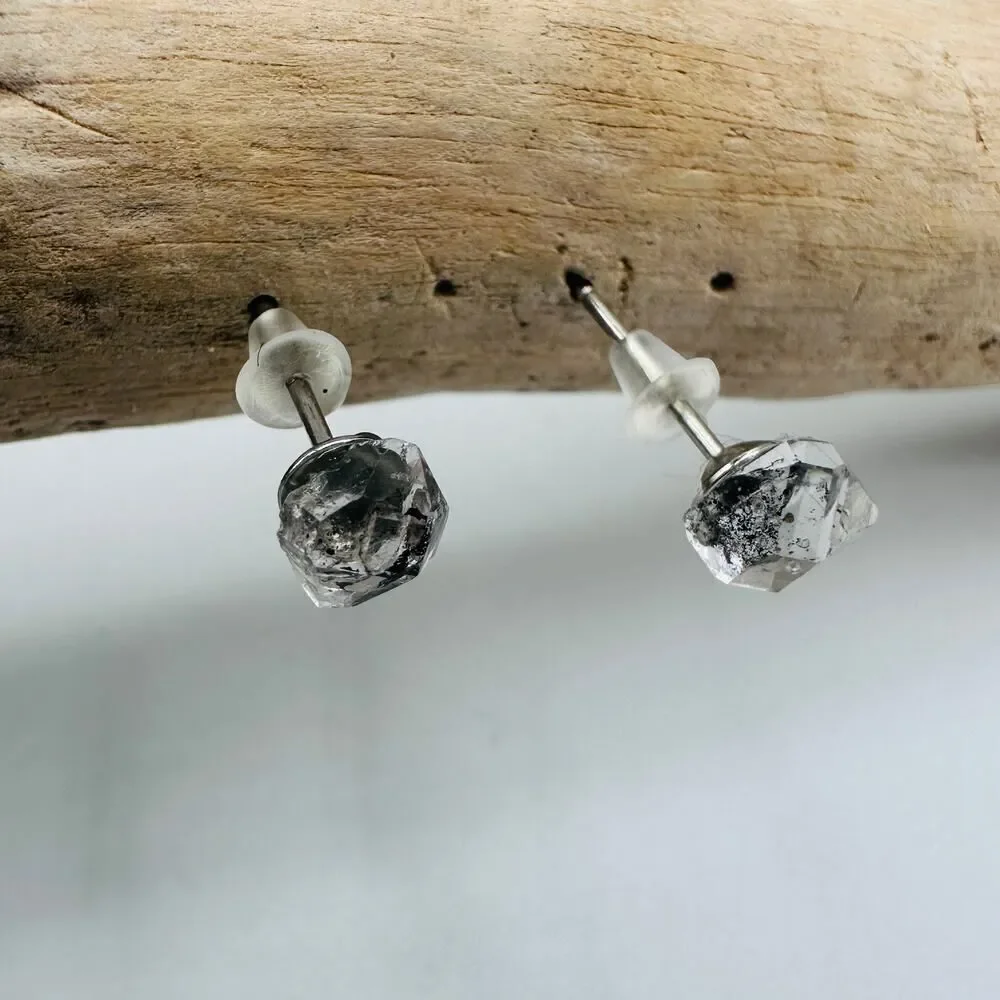 unbranded herkimer diamond